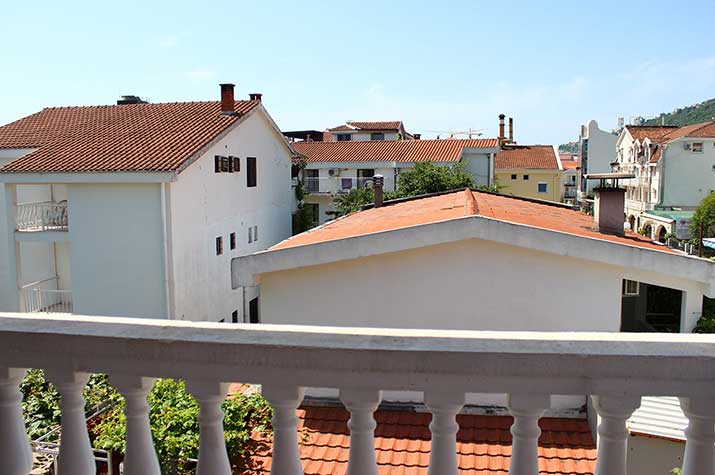parking apartman budva sobe cena