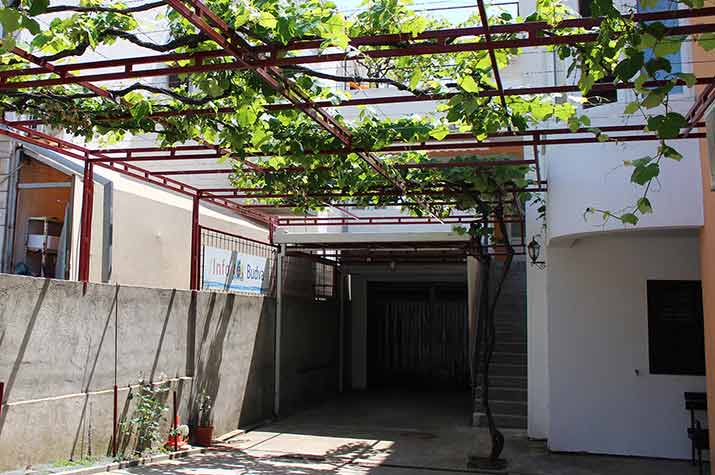 apartmani sobe stanica cena parking